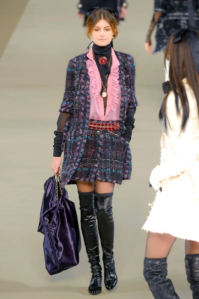 Look 3